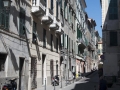 Skoro opuštěná ulice Via Giuseppe Garibaldi.