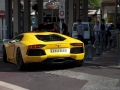 První na co jsme při výjezdu z podzemních garáží narazili byla dvě Lamborghini :-)