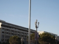 Náměstí Place Masséna v Nice a nahoře nás hlídají sochy.
