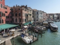 Pohled z mostu Ponte di Rialto