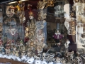 Obchod s maskami na Campo San Stin