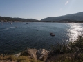 Pohled směrem na starou část Marina Di Campo ze skalního masivu.