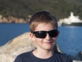 Na vlnolamu chránícím přístav v Marina Di Campo