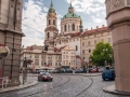 Malostránské náměstí a Kostel Sv. Mikuláše z hospody U Schnellů