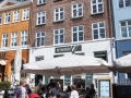Jedna z nejhezčích ulic Nyhavn v Kodani s kanálem uprostřed