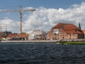 Ekologický dům na břehu kanálu