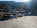 Projíždějící rychlík přes Monterosso Al Mare