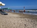 Na plazi